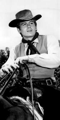 Christopher Jones, American actor (The Legend of Jesse James, dies at age 72